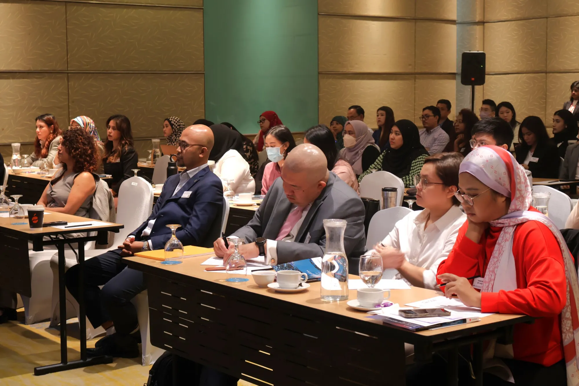 Photograph from Navigating The Complexity of Data Privacy Risk and Liabilities, 8 of 63